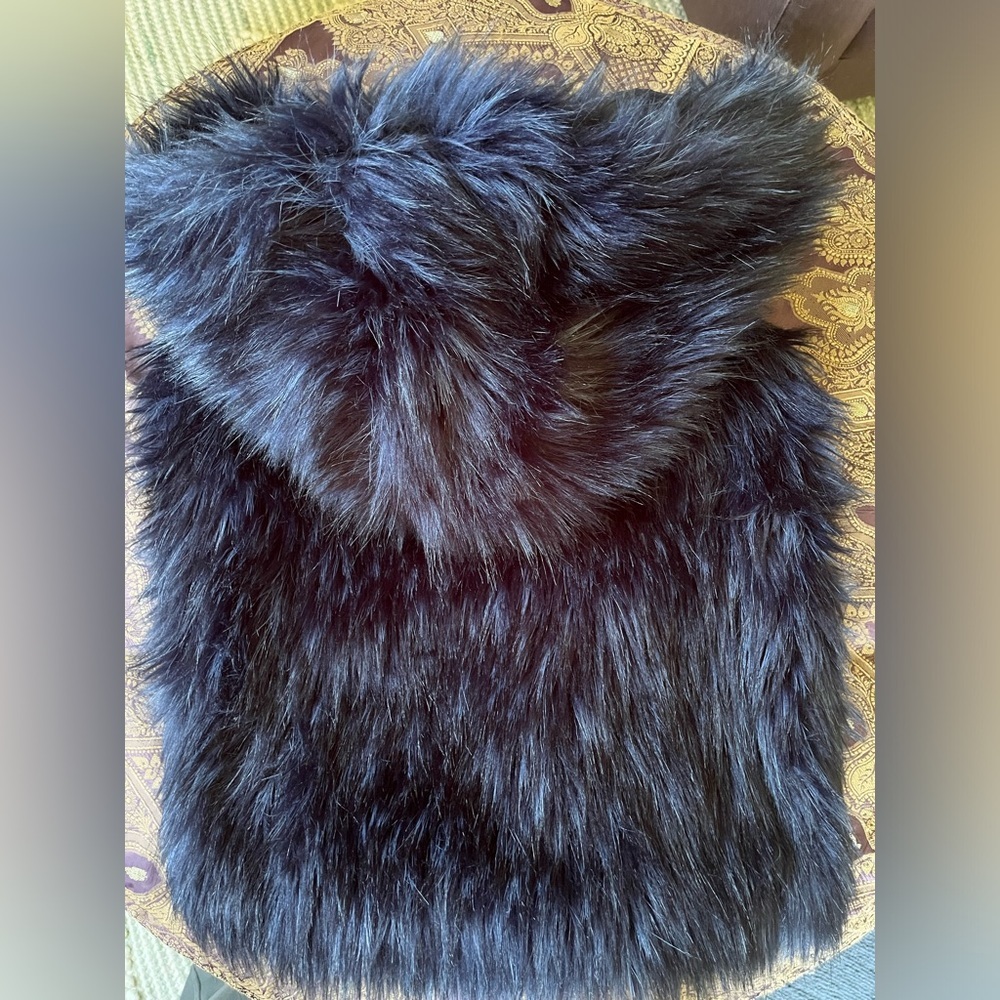 Gap Blue Faux Fur kids Vest w/hood fully lined w/pockets Size Medium - Picture 4 of 10
